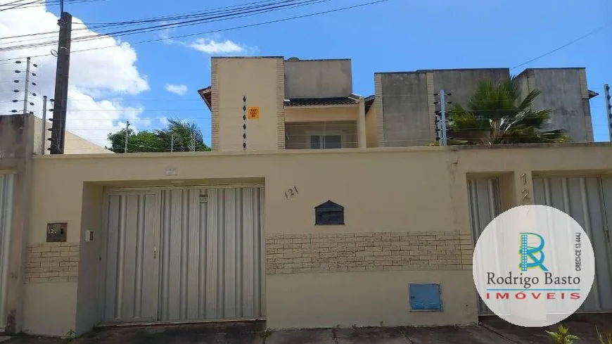 Foto 1 de Casa com 3 Quartos à venda, 145m² em Lagoa Redonda, Fortaleza