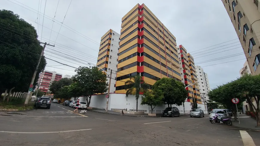 Foto 1 de Apartamento com 3 Quartos à venda, 136m² em Termal, Caldas Novas