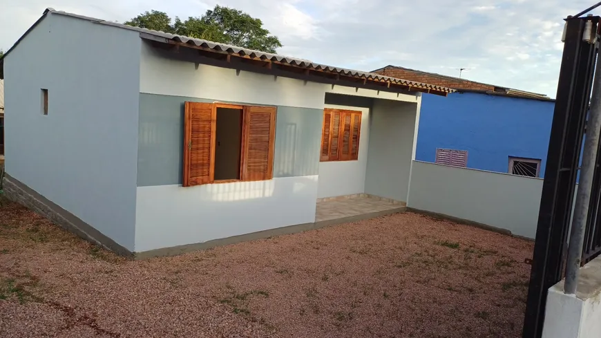 Foto 1 de Casa com 2 Quartos à venda, 52m² em Lomba do Pinheiro, Porto Alegre