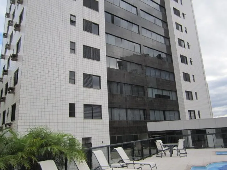 Foto 1 de Apartamento com 4 Quartos à venda, 176m² em Belvedere, Belo Horizonte