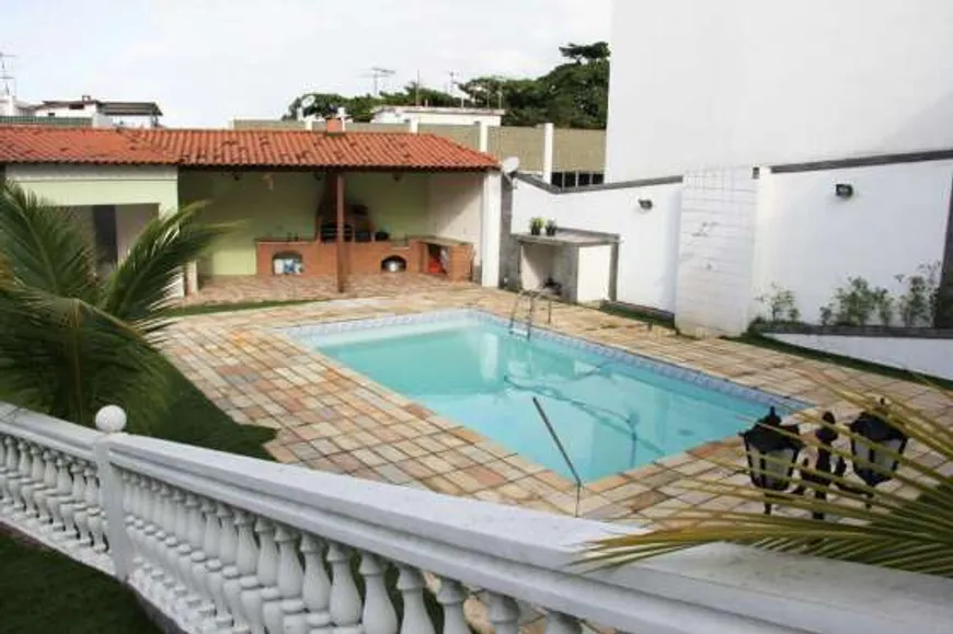 Foto 1 de Casa com 4 Quartos à venda, 793m² em Jardim Guanabara, Rio de Janeiro