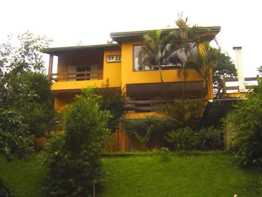 Foto 1 de Casa de Condomínio com 3 Quartos à venda, 400m² em Granja Viana, Carapicuíba