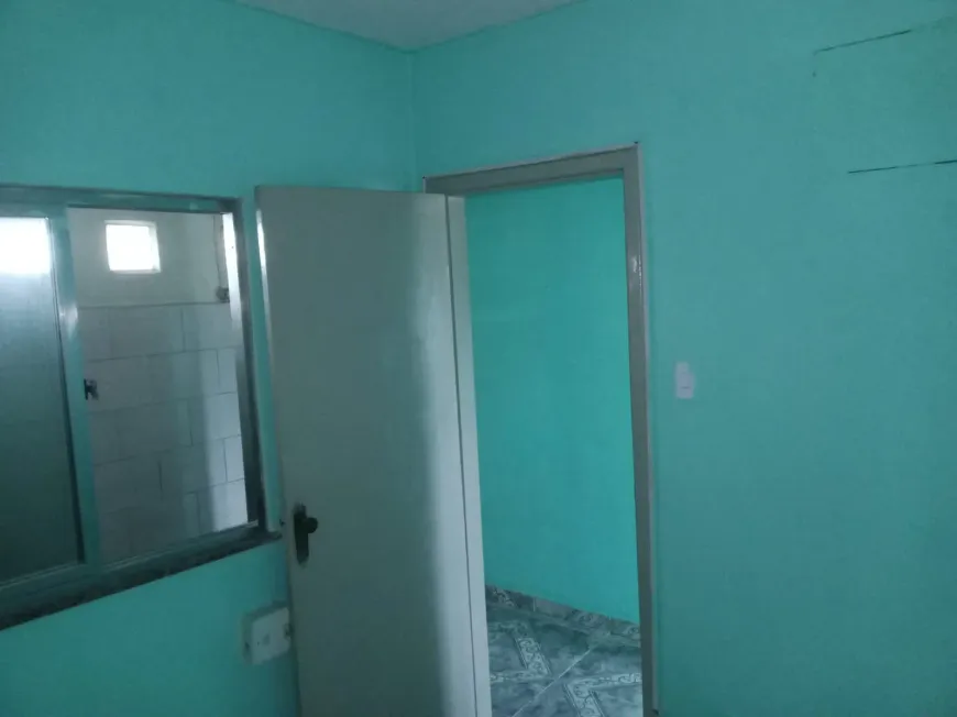 Foto 1 de Kitnet com 1 Quarto para alugar, 40m² em Braz de Pina, Rio de Janeiro