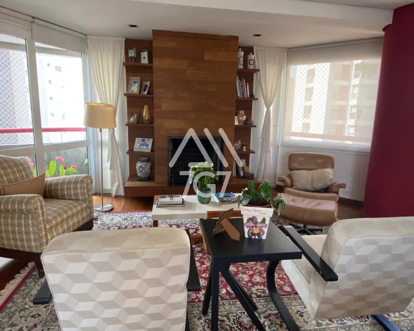 Foto 1 de Apartamento com 4 Quartos à venda, 210m² em Morumbi, São Paulo