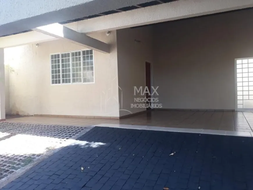 Foto 1 de Casa com 3 Quartos à venda, 195m² em Vigilato Pereira, Uberlândia