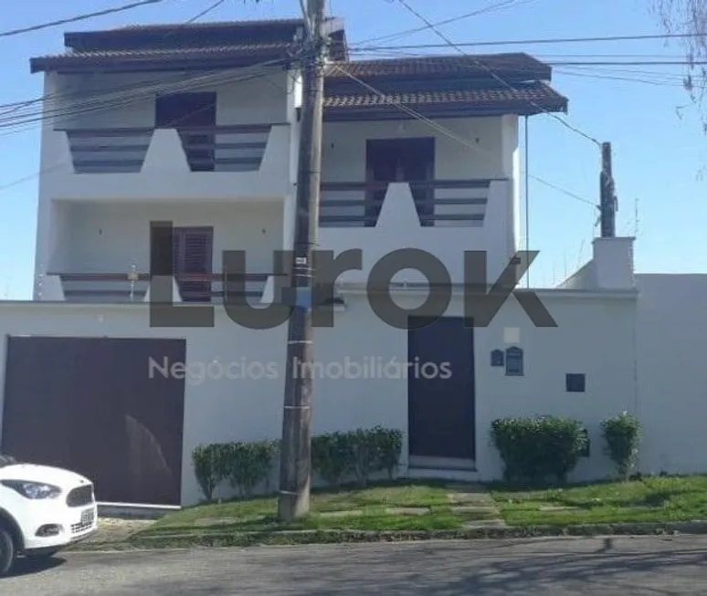 Foto 1 de Sobrado com 3 Quartos à venda, 330m² em Vila Moleta - Bolsao Valinhos, Valinhos