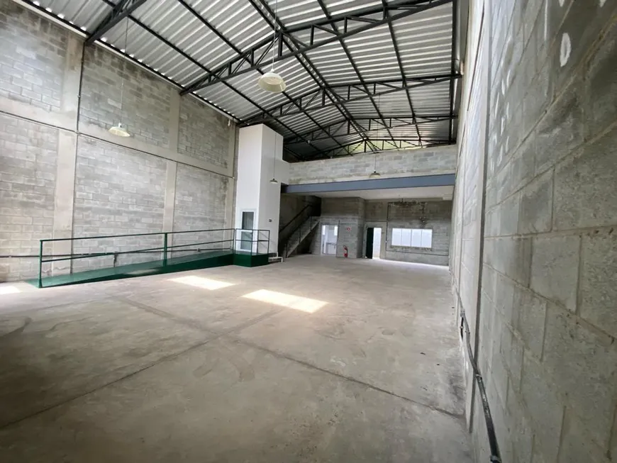 Foto 1 de Galpão/Depósito/Armazém para alugar, 250m² em Butantã, São Paulo