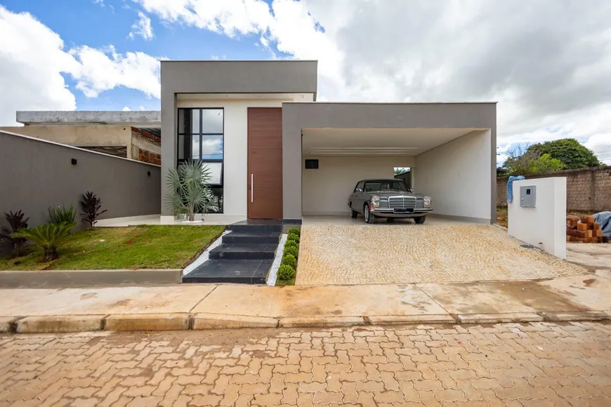 Foto 1 de Casa de Condomínio com 3 Quartos à venda, 300m² em Ponte Alta Norte, Brasília