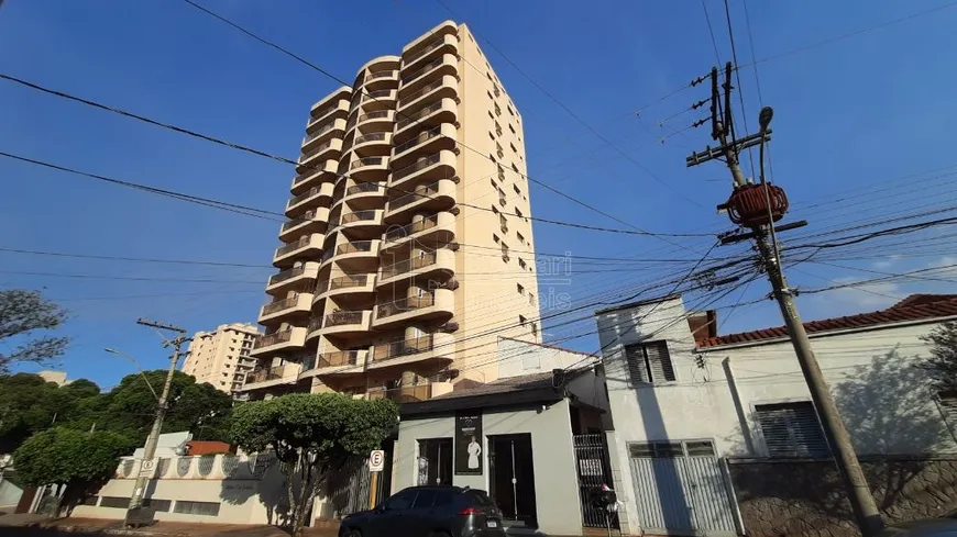 Foto 1 de Apartamento com 3 Quartos à venda, 181m² em Centro, Araraquara