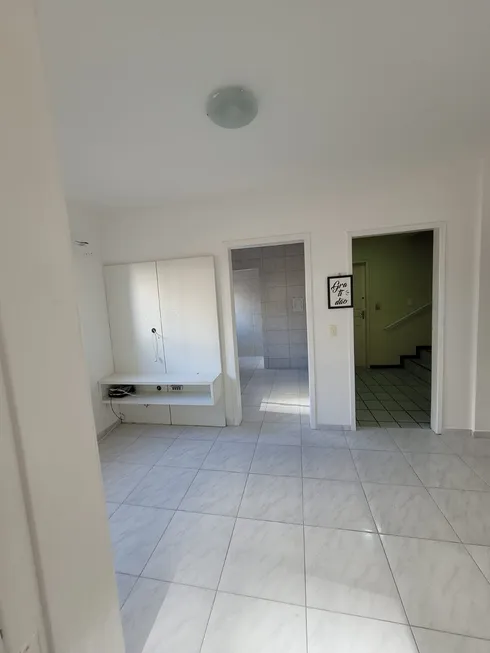 Foto 1 de Apartamento com 1 Quarto à venda, 75m² em Meia Praia, Itapema