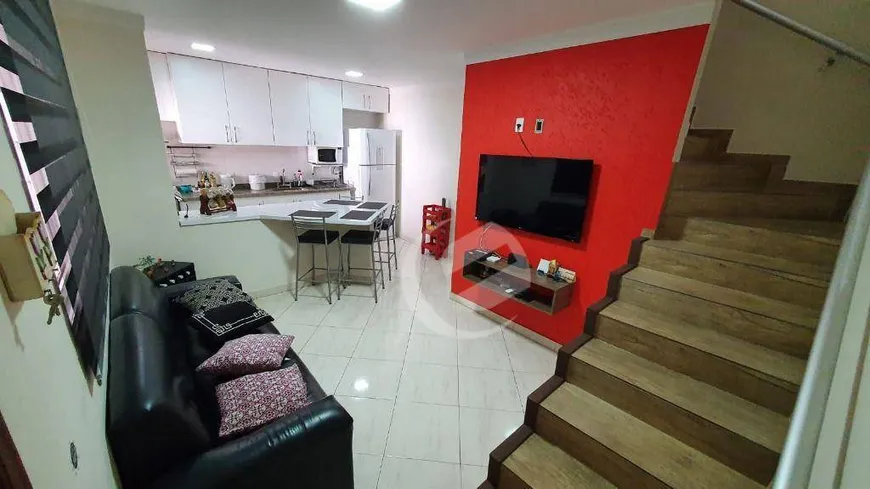 Foto 1 de Sobrado com 2 Quartos à venda, 76m² em Vila Suica, Santo André