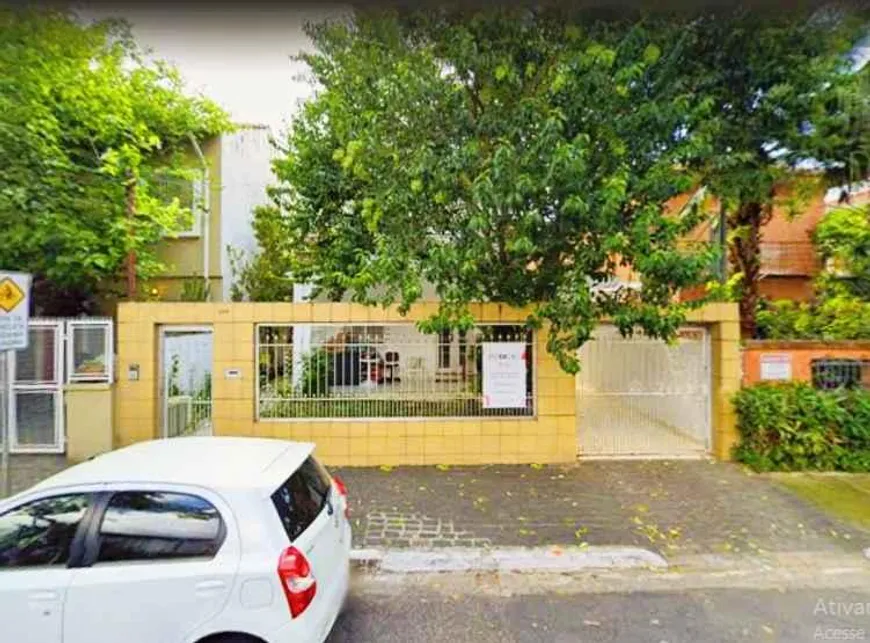 Foto 1 de Casa com 3 Quartos para alugar, 300m² em Vila Cordeiro, São Paulo