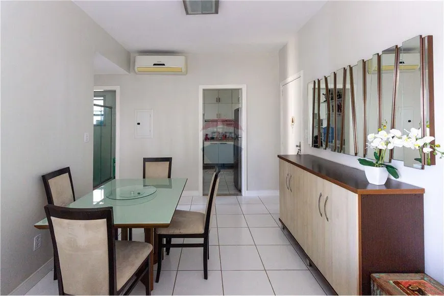 Foto 1 de Apartamento com 2 Quartos à venda, 66m² em Flores, Manaus