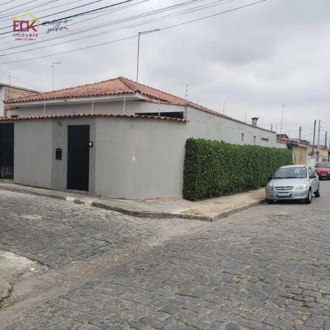 Foto 1 de Casa com 3 Quartos à venda, 108m² em Jardim Jacinto, Jacareí