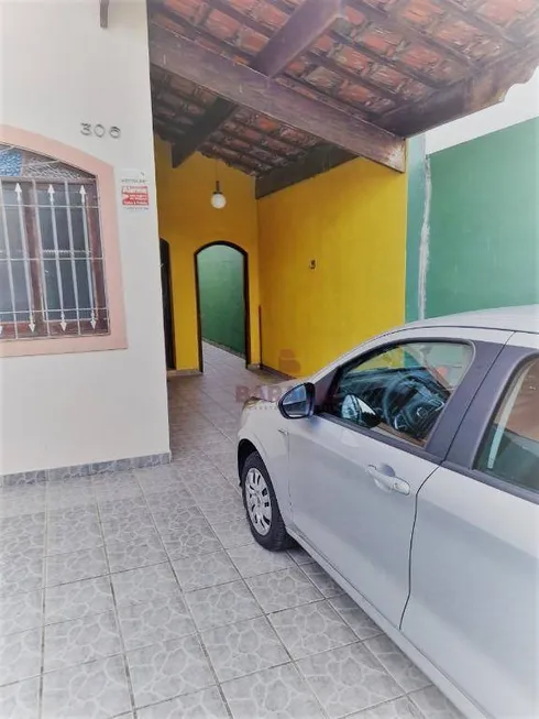 Foto 1 de Casa com 2 Quartos à venda, 89m² em Jardim Real, Praia Grande