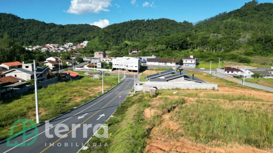 Foto 1 de Lote/Terreno à venda, 360m² em Estrada das Areias, Indaial