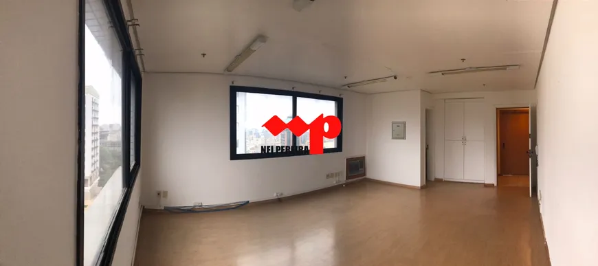 Foto 1 de Sala Comercial para alugar, 46m² em Auxiliadora, Porto Alegre