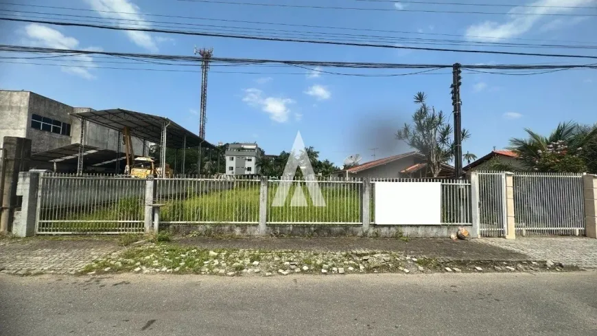 Foto 1 de Lote/Terreno à venda em Anita Garibaldi, Joinville