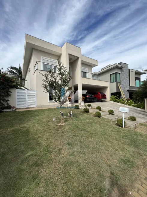 Foto 1 de Casa com 4 Quartos à venda, 300m² em Alphaville, Barueri