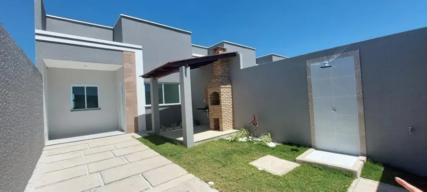 Foto 1 de Casa com 2 Quartos à venda, 82m² em Gereraú, Itaitinga