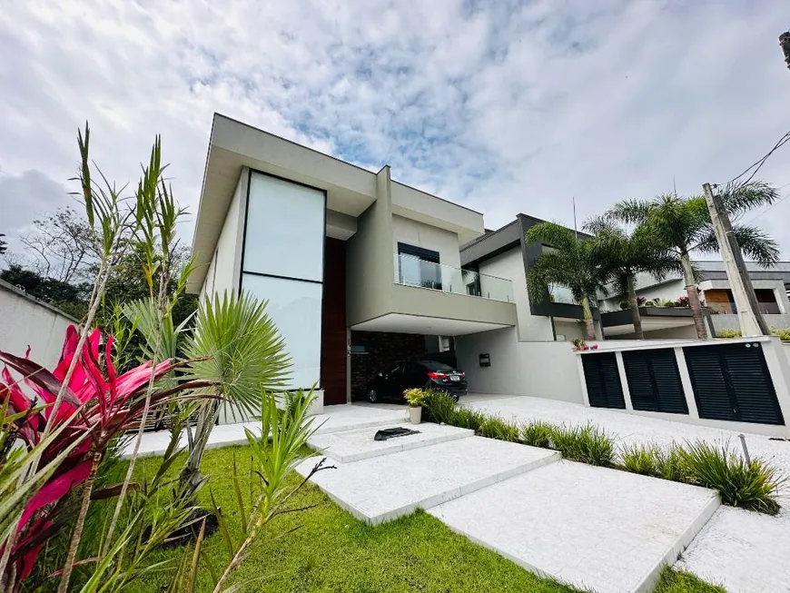 Foto 1 de Casa com 5 Quartos para alugar, 340m² em Riviera de São Lourenço, Bertioga