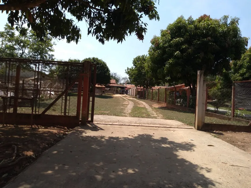 Foto 1 de Fazenda/Sítio com 2 Quartos à venda, 200m² em Area Rural de Jaguariuna, Jaguariúna