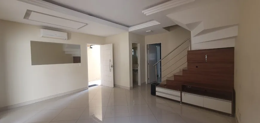 Foto 1 de Casa de Condomínio com 3 Quartos à venda, 90m² em Jardim Santa Maria, Jacareí