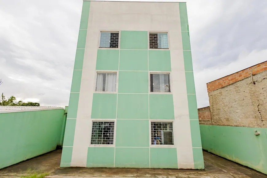 Foto 1 de Apartamento com 2 Quartos à venda, 45m² em CAMPO PEQUENO, Colombo