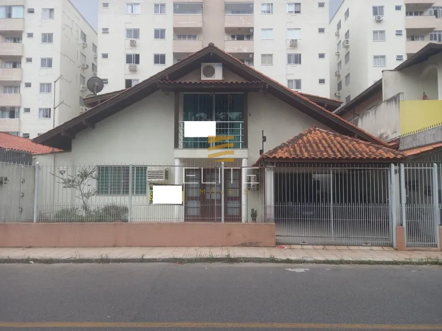 Foto 1 de Casa com 4 Quartos à venda, 351m² em Nossa Senhora do Rosário, São José