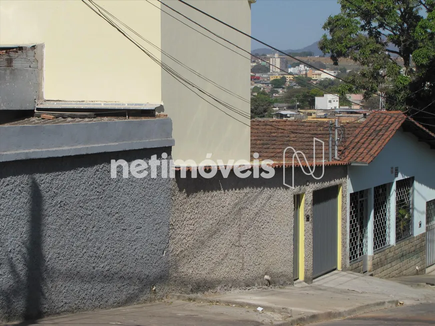 Foto 1 de Ponto Comercial com 14 Quartos à venda, 241m² em Coqueiros, Belo Horizonte