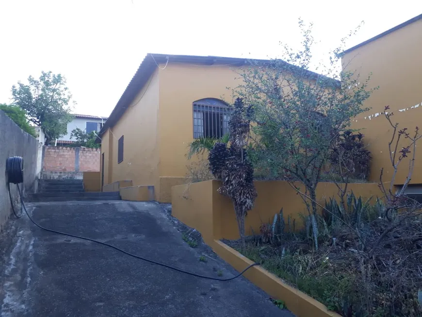 Foto 1 de Casa com 3 Quartos à venda, 360m² em Icaivera, Contagem