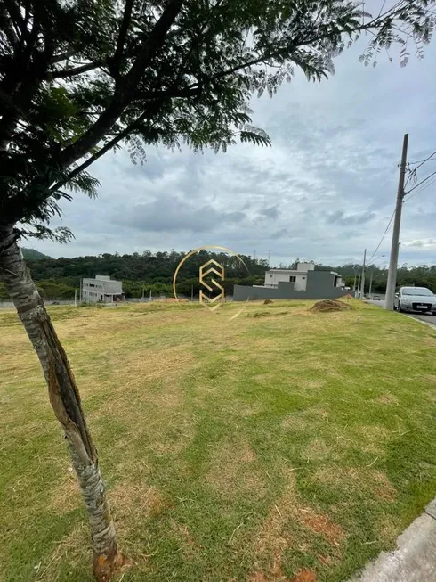 Foto 1 de Lote/Terreno à venda, 342m² em Cezar de Souza, Mogi das Cruzes