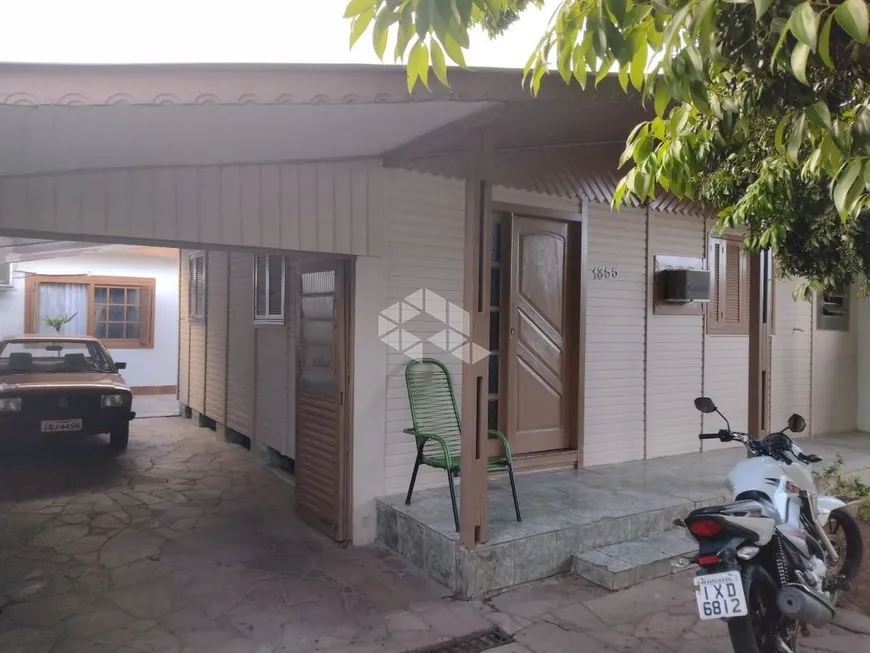 Foto 1 de Casa com 3 Quartos à venda, 80m² em Estância Velha, Canoas