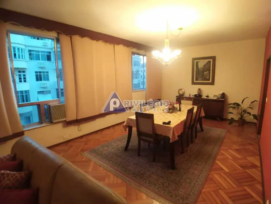 Foto 1 de Apartamento com 3 Quartos à venda, 180m² em Copacabana, Rio de Janeiro