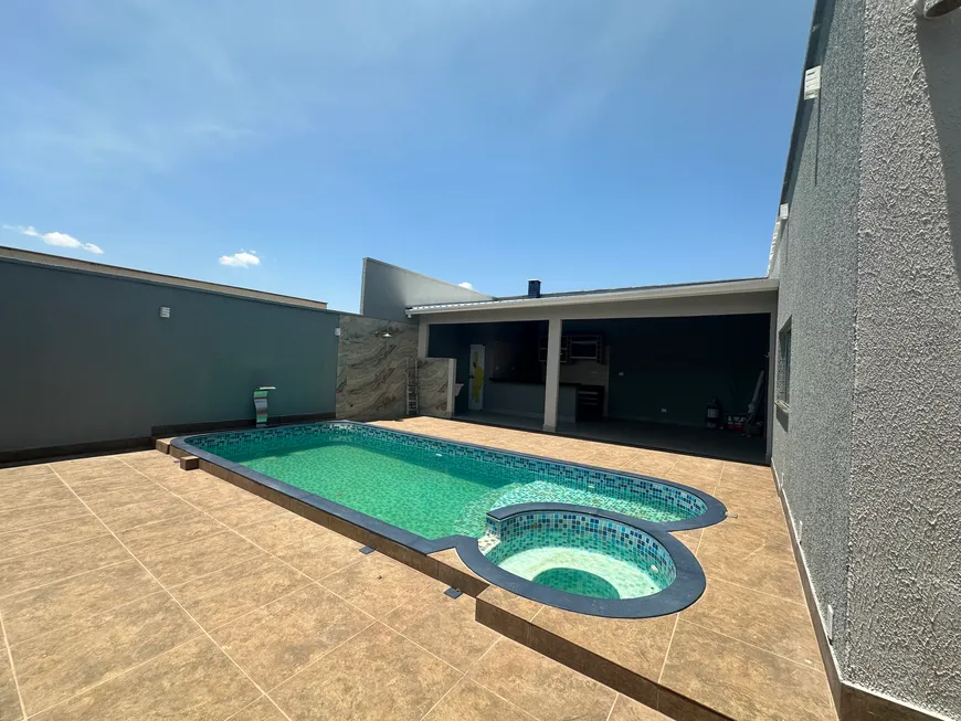 Foto 1 de Casa com 3 Quartos à venda, 120m² em Residencial Real Conquista, Goiânia