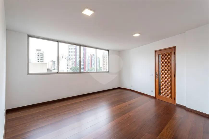 Foto 1 de Apartamento com 3 Quartos à venda, 107m² em Jardim América, São Paulo