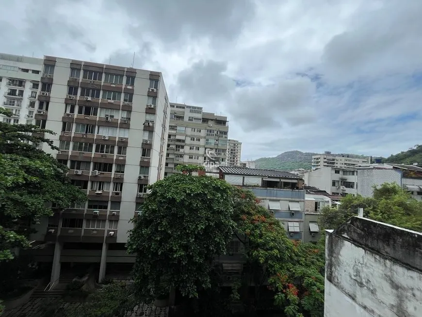 Foto 1 de Apartamento com 2 Quartos à venda, 74m² em Humaitá, Rio de Janeiro
