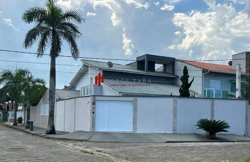 Foto 1 de Casa com 3 Quartos à venda, 186m² em Jardim Beira Mar, Peruíbe