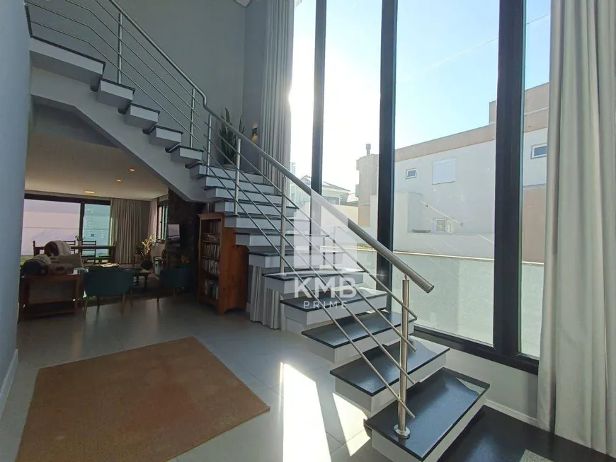 Foto 1 de Casa de Condomínio com 3 Quartos para venda ou aluguel, 240m² em Vila Cachoeirinha, Cachoeirinha