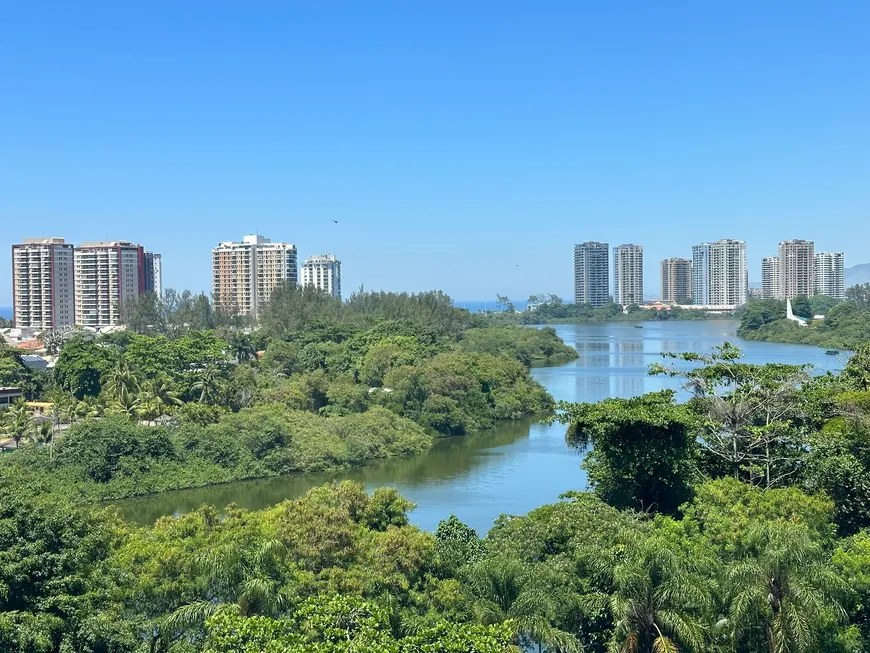 Foto 1 de Apartamento com 2 Quartos à venda, 64m² em Barra da Tijuca, Rio de Janeiro