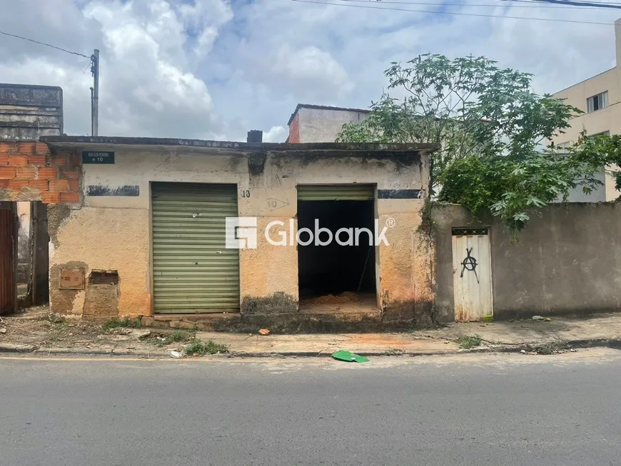 Foto 1 de Ponto Comercial à venda, 70m² em Vila Guilhermina, Montes Claros