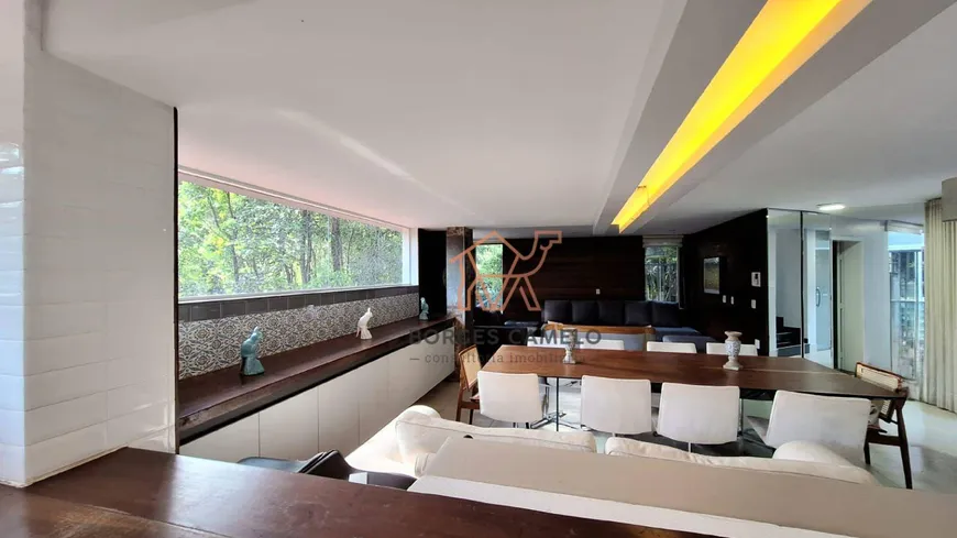 Foto 1 de Casa de Condomínio com 3 Quartos para alugar, 350m² em Vila del Rey, Nova Lima