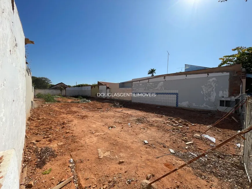 Foto 1 de Lote/Terreno à venda, 432m² em Patrimônio Silvares, Birigui