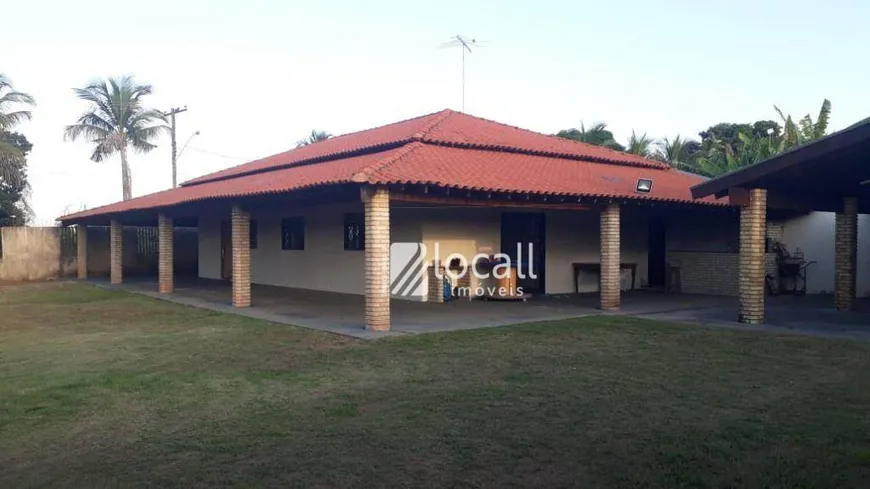 Foto 1 de Fazenda/Sítio com 4 Quartos à venda, 272m² em Estancia Vila Azul Zona Rural, São José do Rio Preto