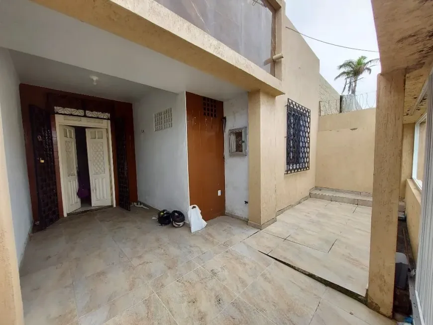 Foto 1 de Casa com 3 Quartos à venda, 106m² em Jacarecanga, Fortaleza