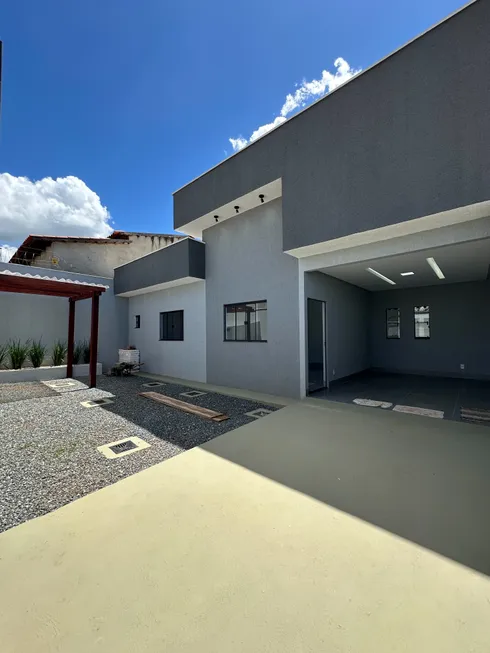 Foto 1 de Casa com 3 Quartos à venda, 172m² em Residencial Boa Vista, Senador Canedo