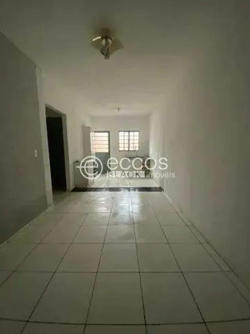 Foto 1 de Casa com 2 Quartos à venda, 100m² em Jardim Canaã, Uberlândia