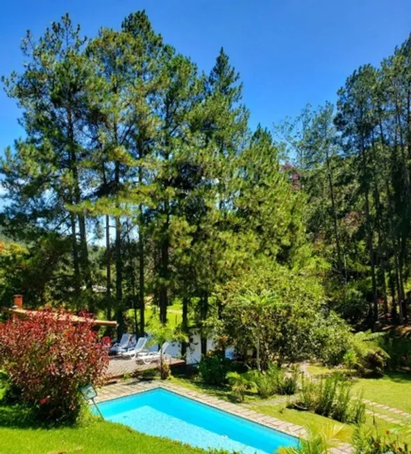 Foto 1 de Fazenda/Sítio com 5 Quartos à venda, 200m² em Prado, Nova Friburgo