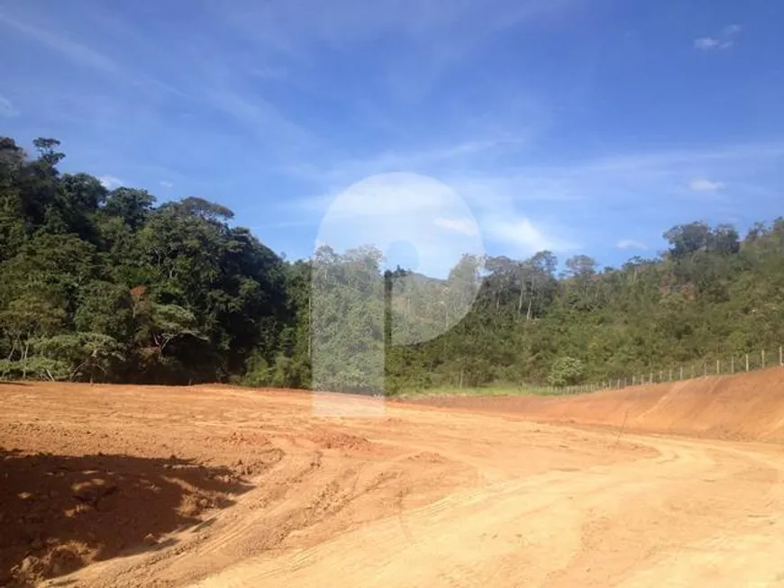 Foto 1 de Lote/Terreno à venda, 8821m² em Pedro do Rio, Petrópolis