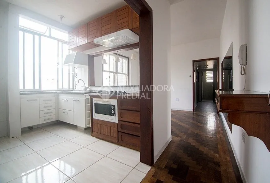 Foto 1 de Apartamento com 2 Quartos à venda, 61m² em Centro Histórico, Porto Alegre